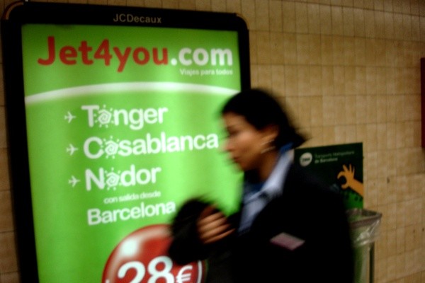 Publicité pour la compagnie Jet4you. Métro de Barcelone. © G.A | © QuelleCompagnie.com
